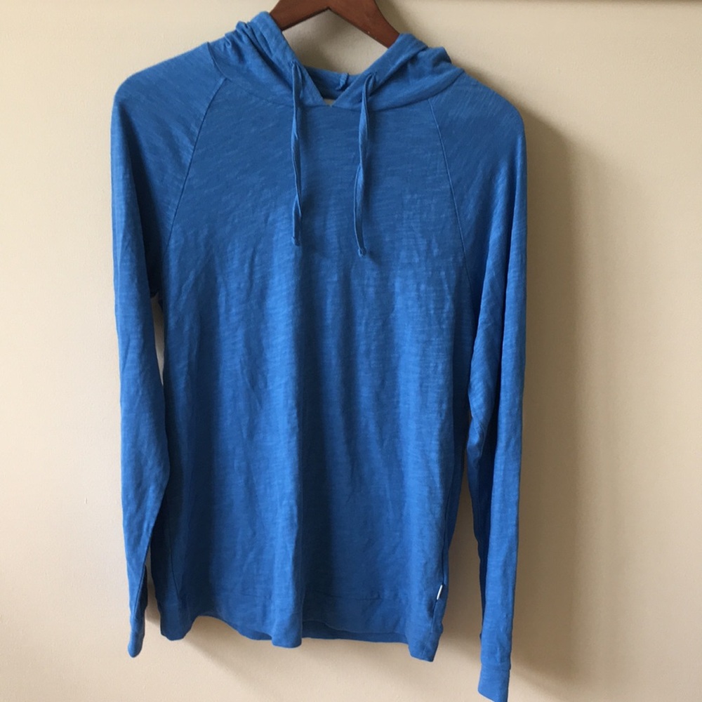 Like-new hooded long sleeve cotton shirt